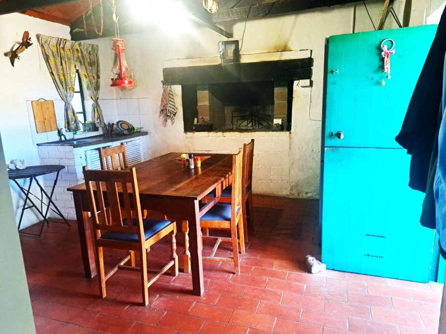 18 Bedroom Property for Sale in Trekoskraal Western Cape